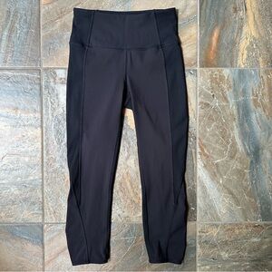 Lululemon On Your Mark Crop Leggings Women’s Size 6 Black Capri Activewear